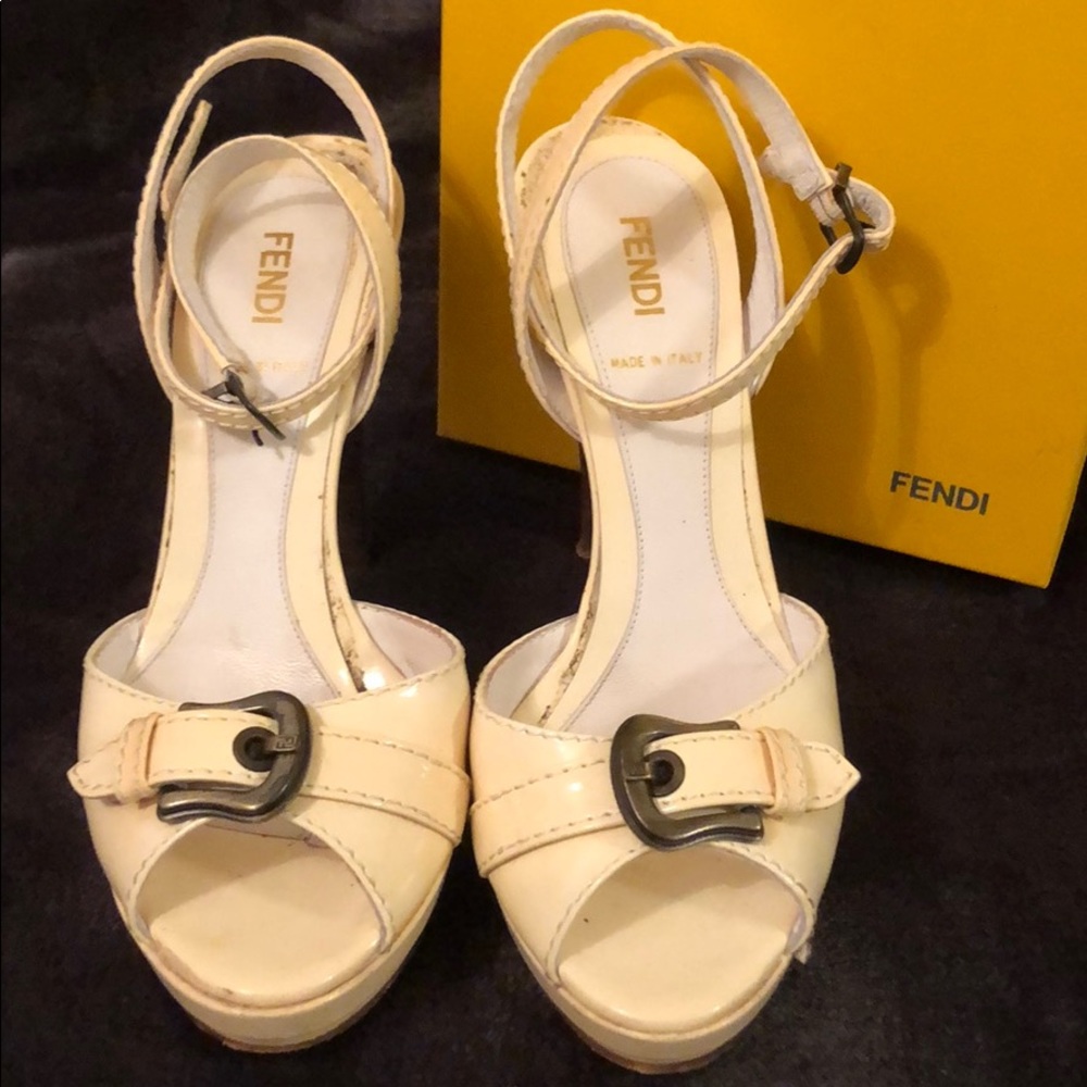 Patent white ivory sandal